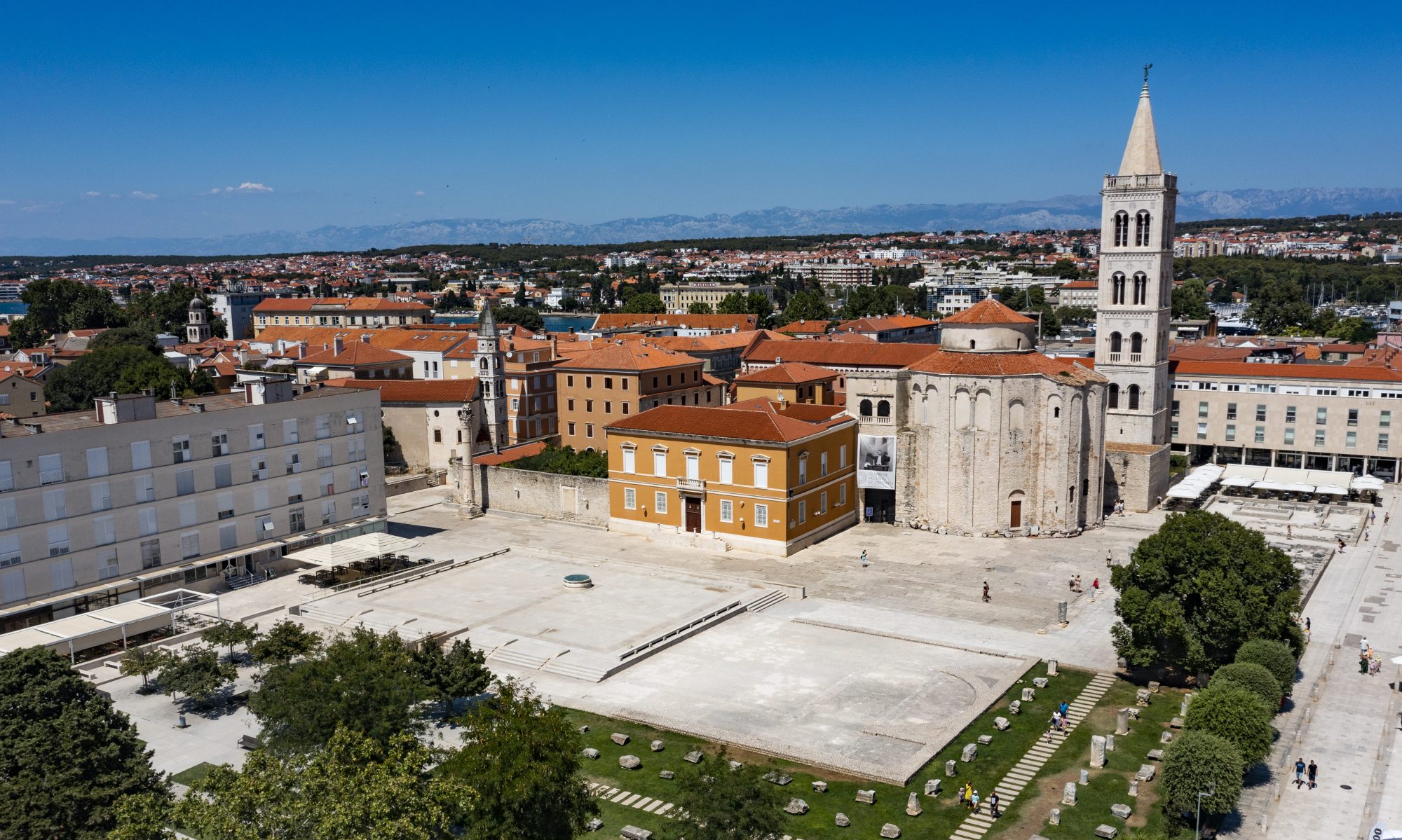 Socializing Craft & contemporary Art for sustainable Tourism