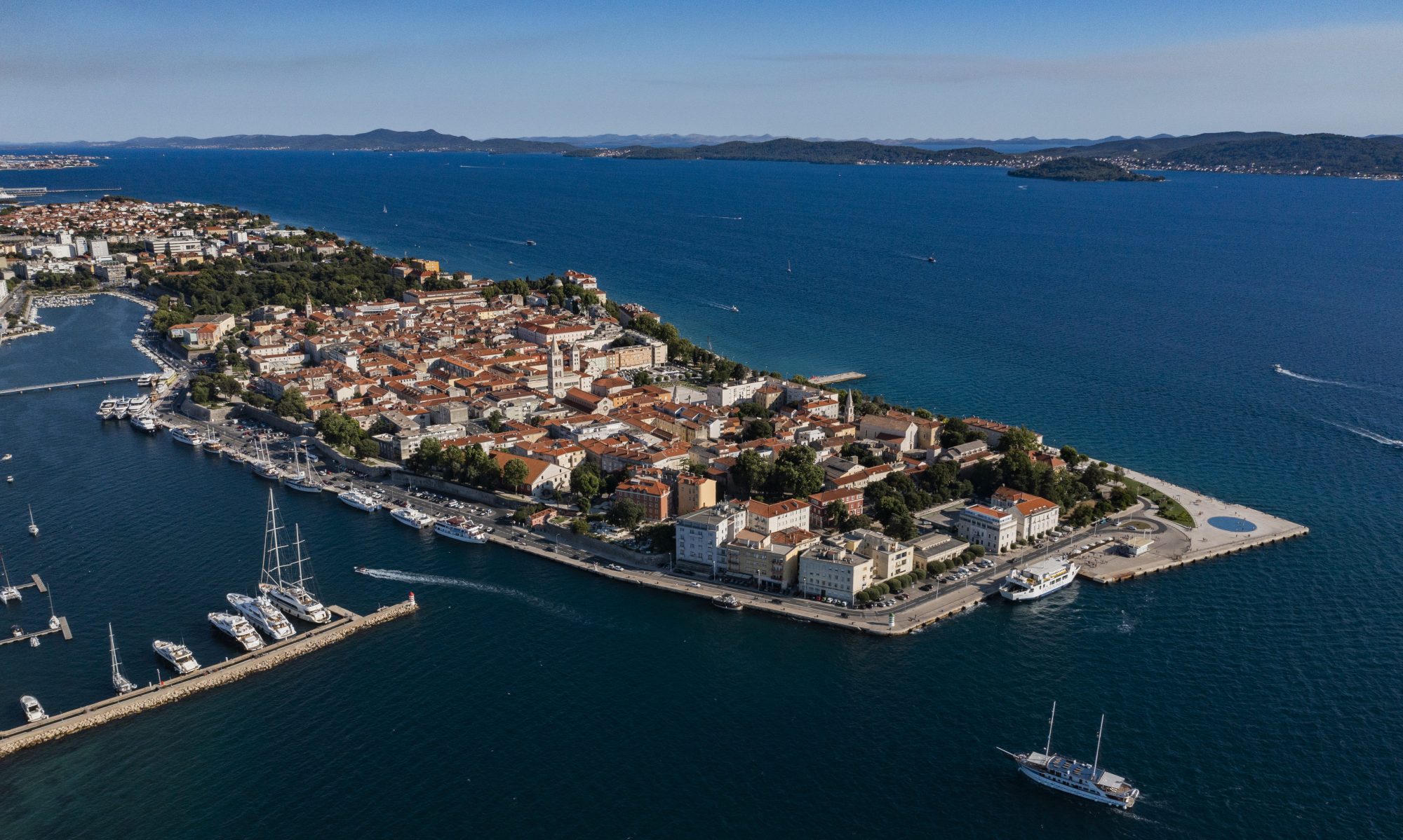 Socializing Craft & contemporary Art for sustainable Tourism